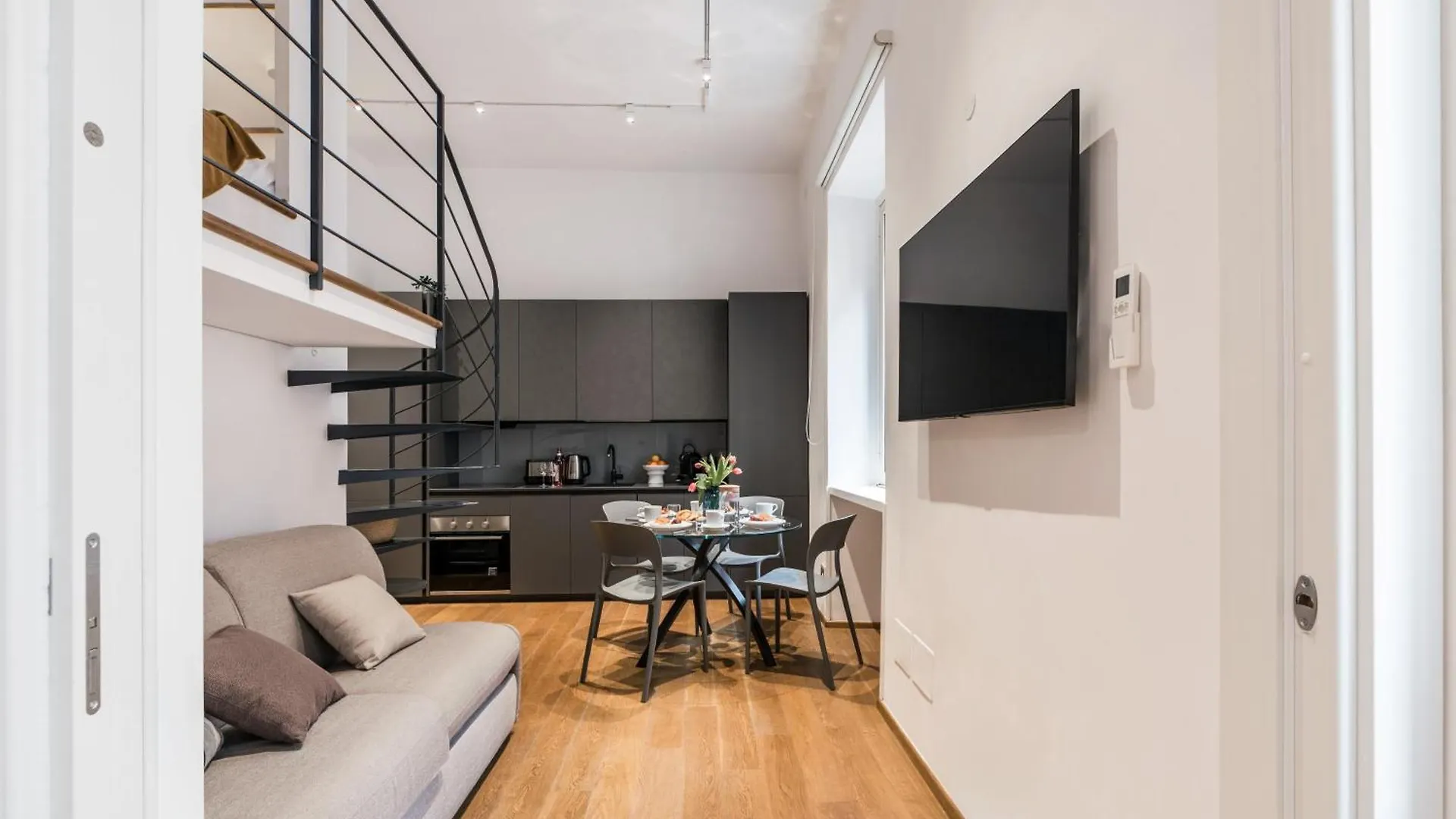 Apartment The Best Rent - One-Bedroom Flat In Tritone Area Rome