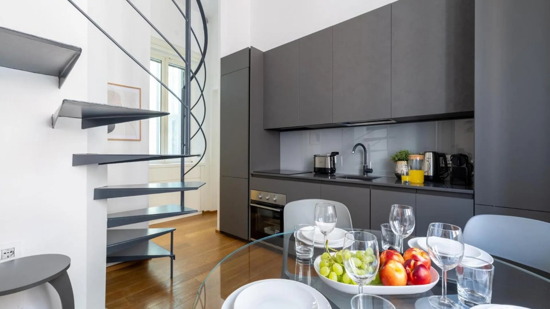 The Best Rent - One-Bedroom Flat In Tritone Area Rome 0*,