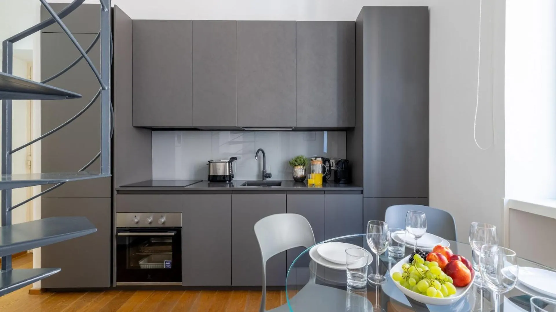 The Best Rent - One-Bedroom Flat In Tritone Area Rome 0*,