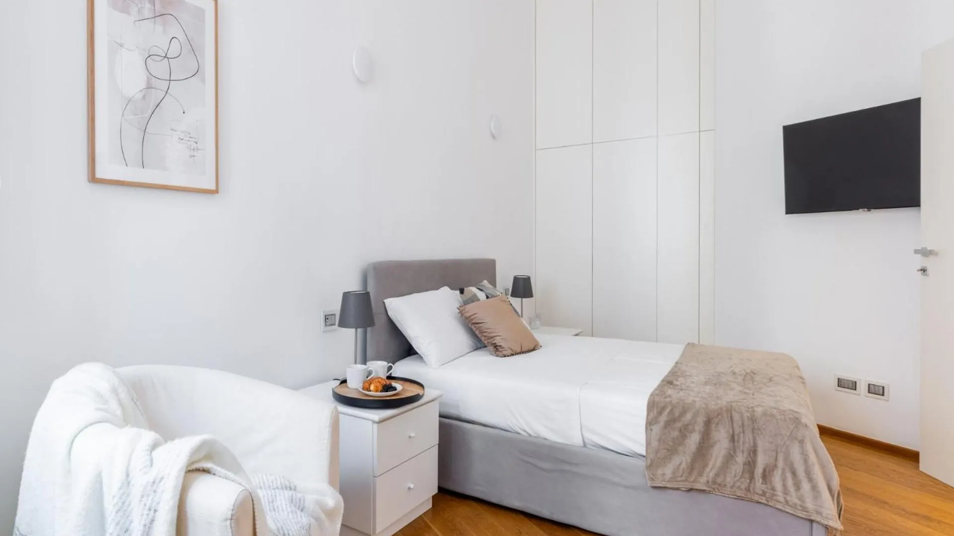 The Best Rent - One-Bedroom Flat In Tritone Area Rome 0*,  Italy
