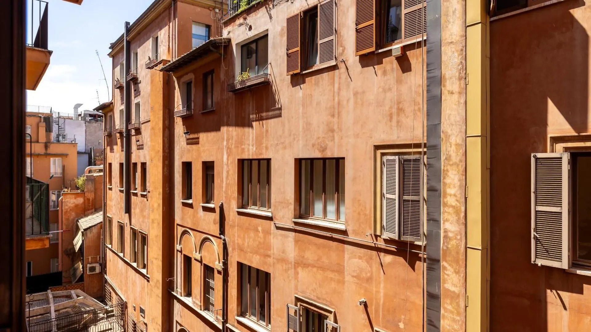 Apartment The Best Rent - One-Bedroom Flat In Tritone Area Rome Italy