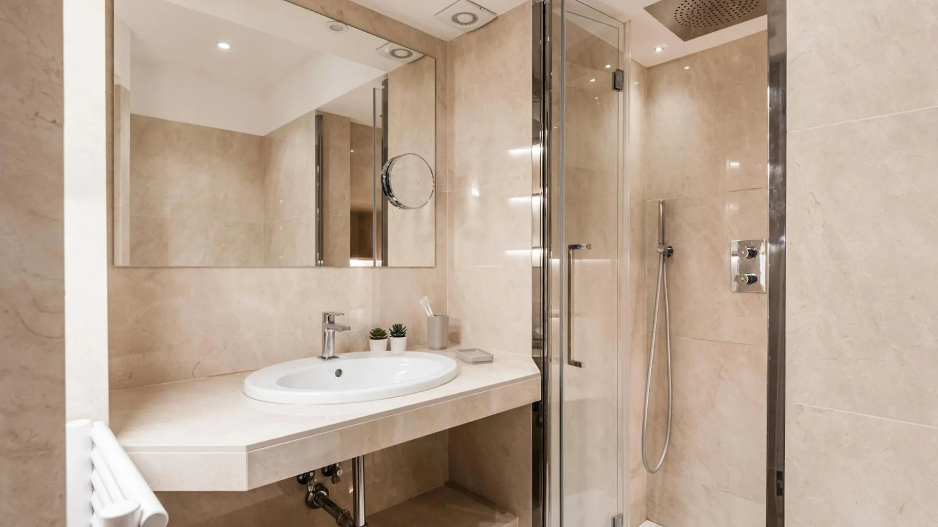 Apartment The Best Rent - One-Bedroom Flat In Tritone Area Rome